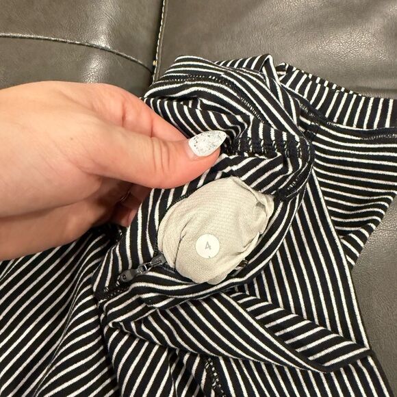 Lululemon Long Sleeve​ - Picture 5 of 6